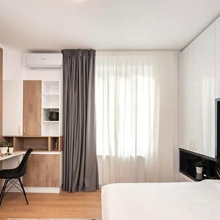 Old Town Poiana 7 * Bucharest