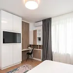Апартаменти Old Town Poiana 7 *