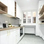 Апартаменти Old Town Poiana 7 Бухарест