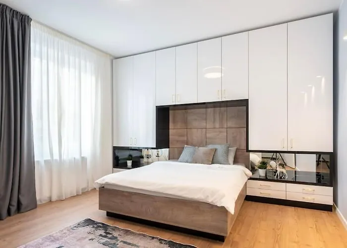 Old Town Poiana 7 Apartman *