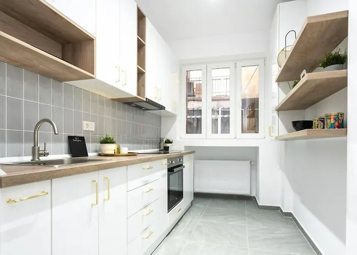 Apartament Old Town Poiana 7 Bucureşti