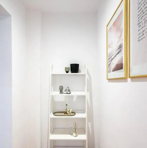 Old Town Poiana 7 * Бухарест