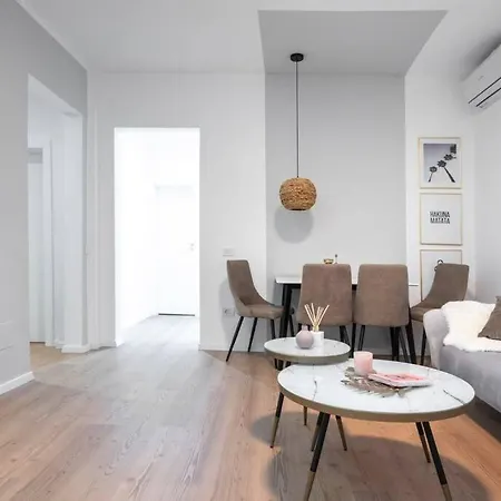 Old Town Poiana 7 Bukareszt